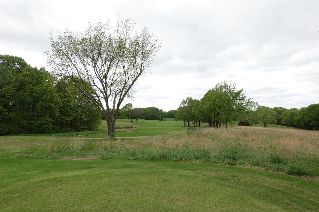 9th Hole at The Golf Club of Oklahoma (459 Yard Par 4)